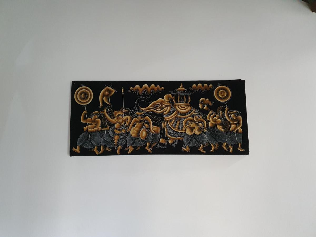 فندق Ruchi House نوفارا إيلِيا المظهر الخارجي الصورة