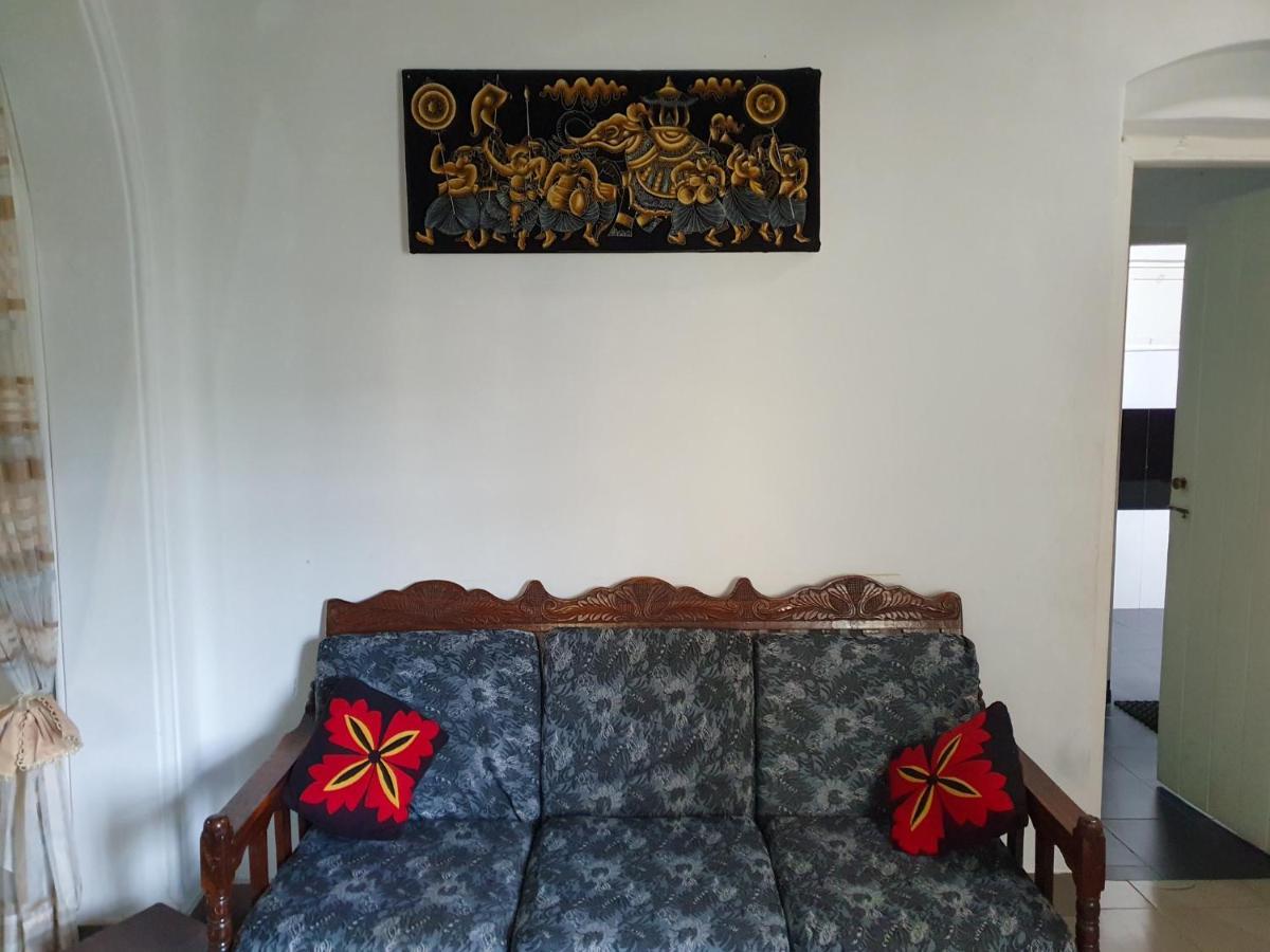 فندق Ruchi House نوفارا إيلِيا المظهر الخارجي الصورة