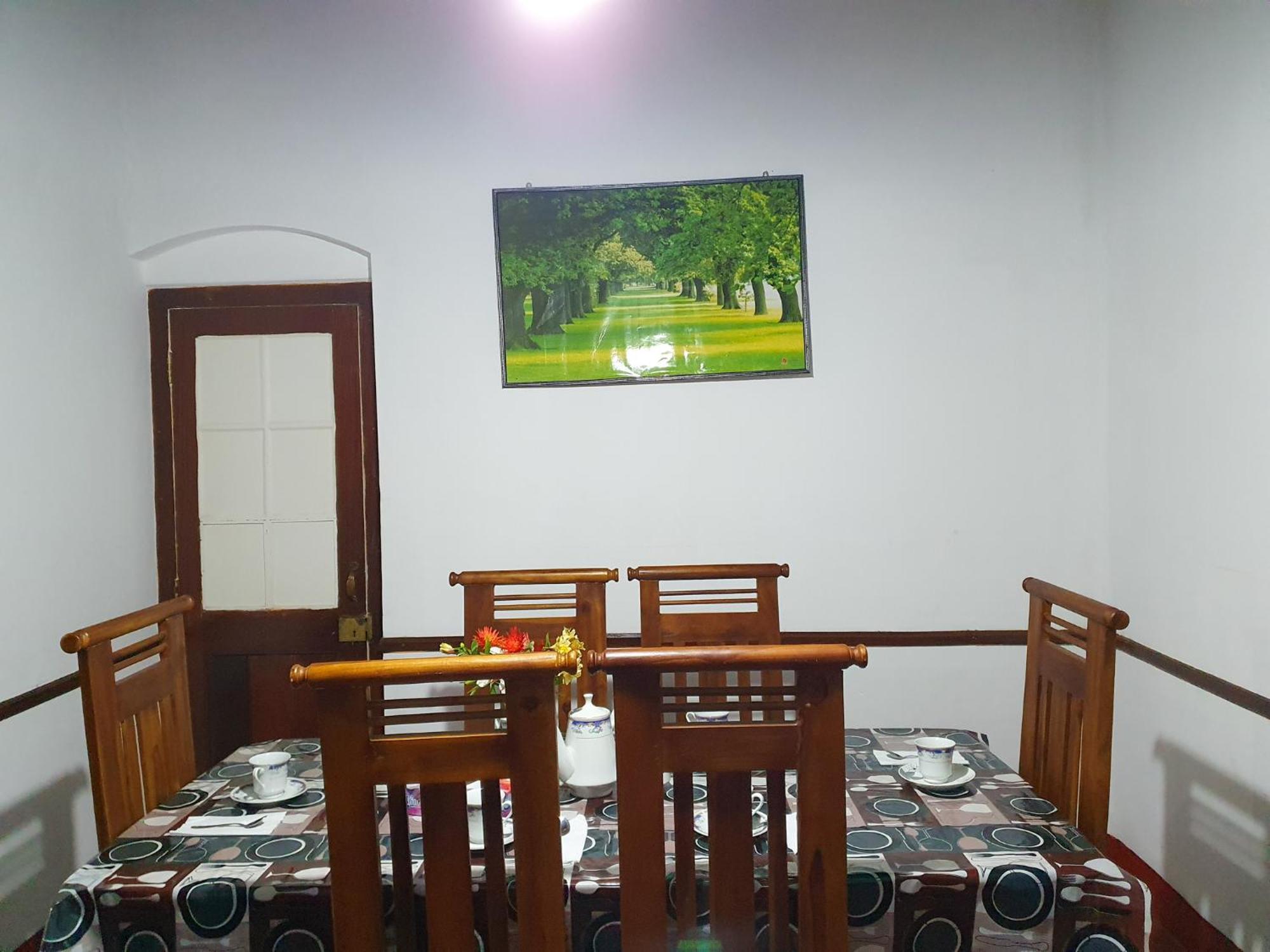 فندق Ruchi House نوفارا إيلِيا المظهر الخارجي الصورة