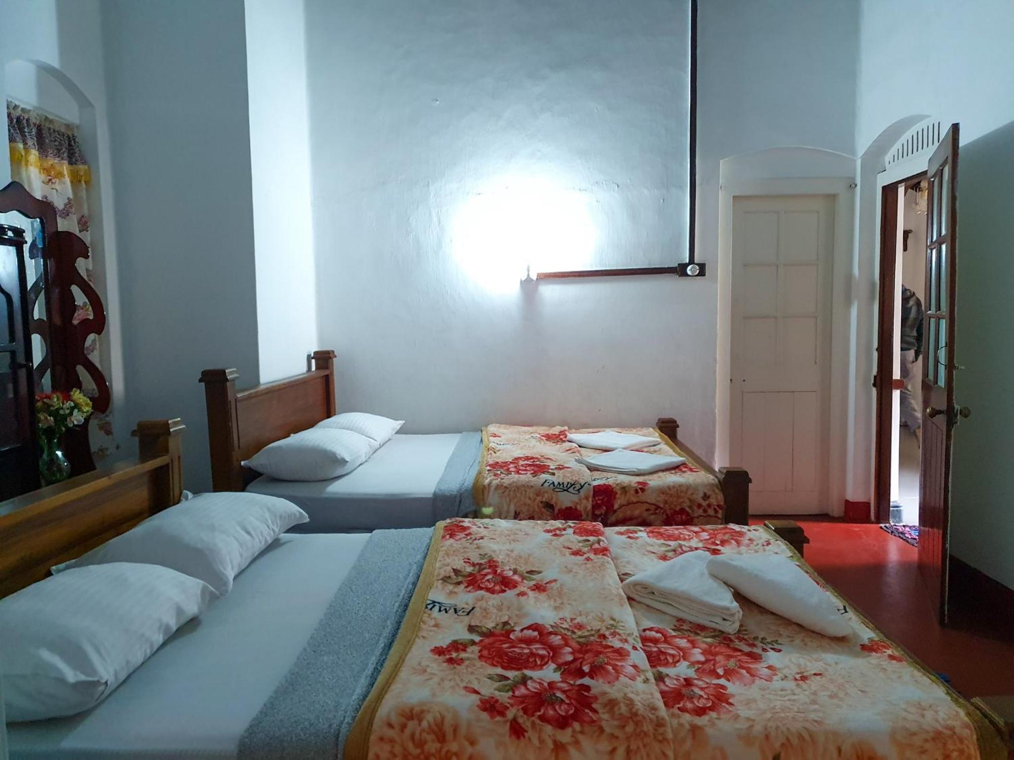 فندق Ruchi House نوفارا إيلِيا المظهر الخارجي الصورة
